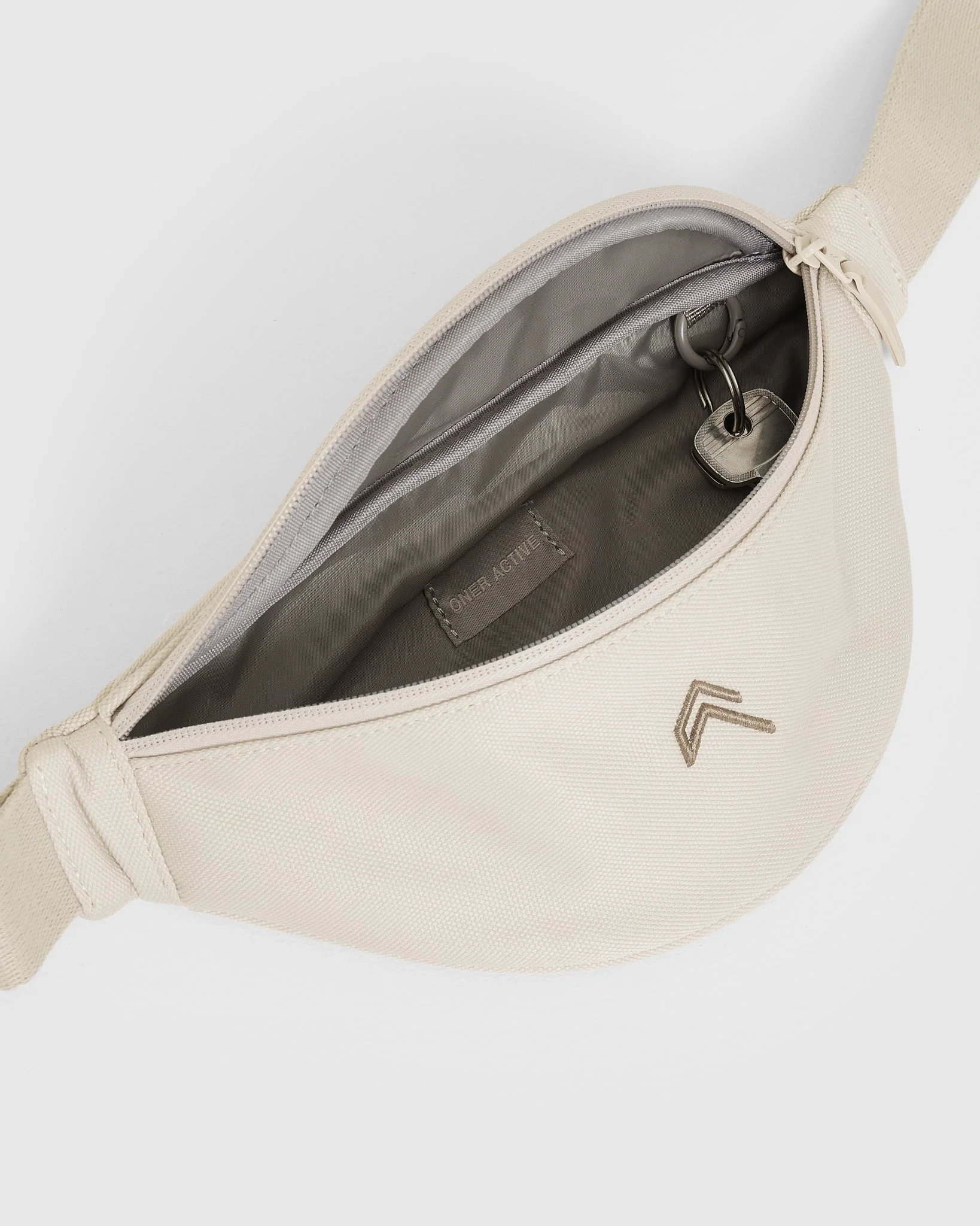 Classic Canvas Bumbag | Washed Sand - Image 5