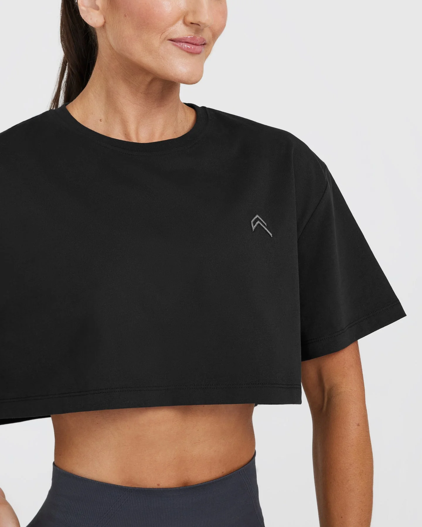 Classic Crop Lightweight T-Shirt | Black - Image 4