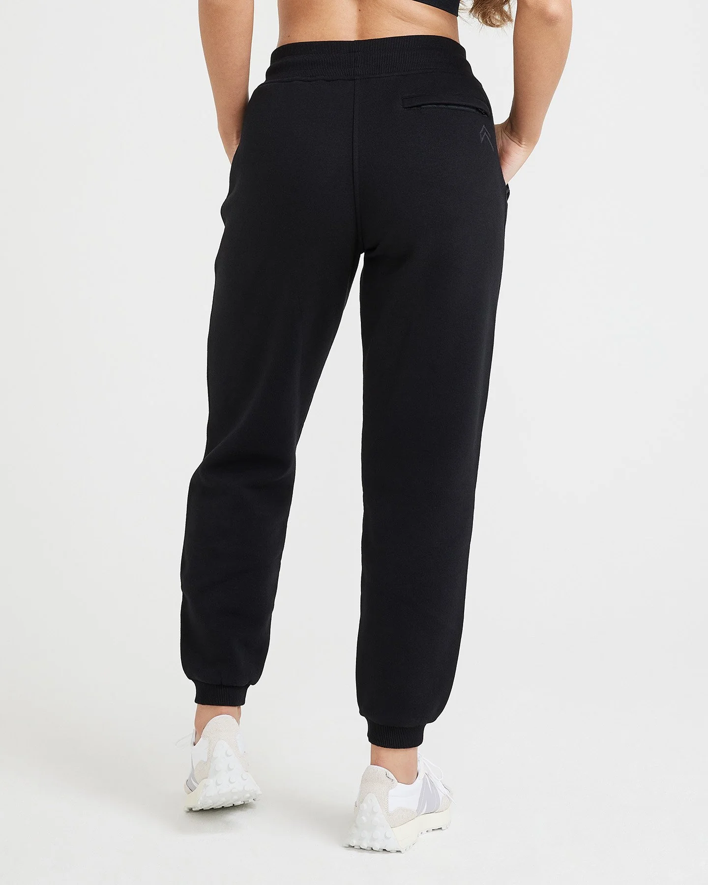Classic Lounge Joggers | Black - Image 4