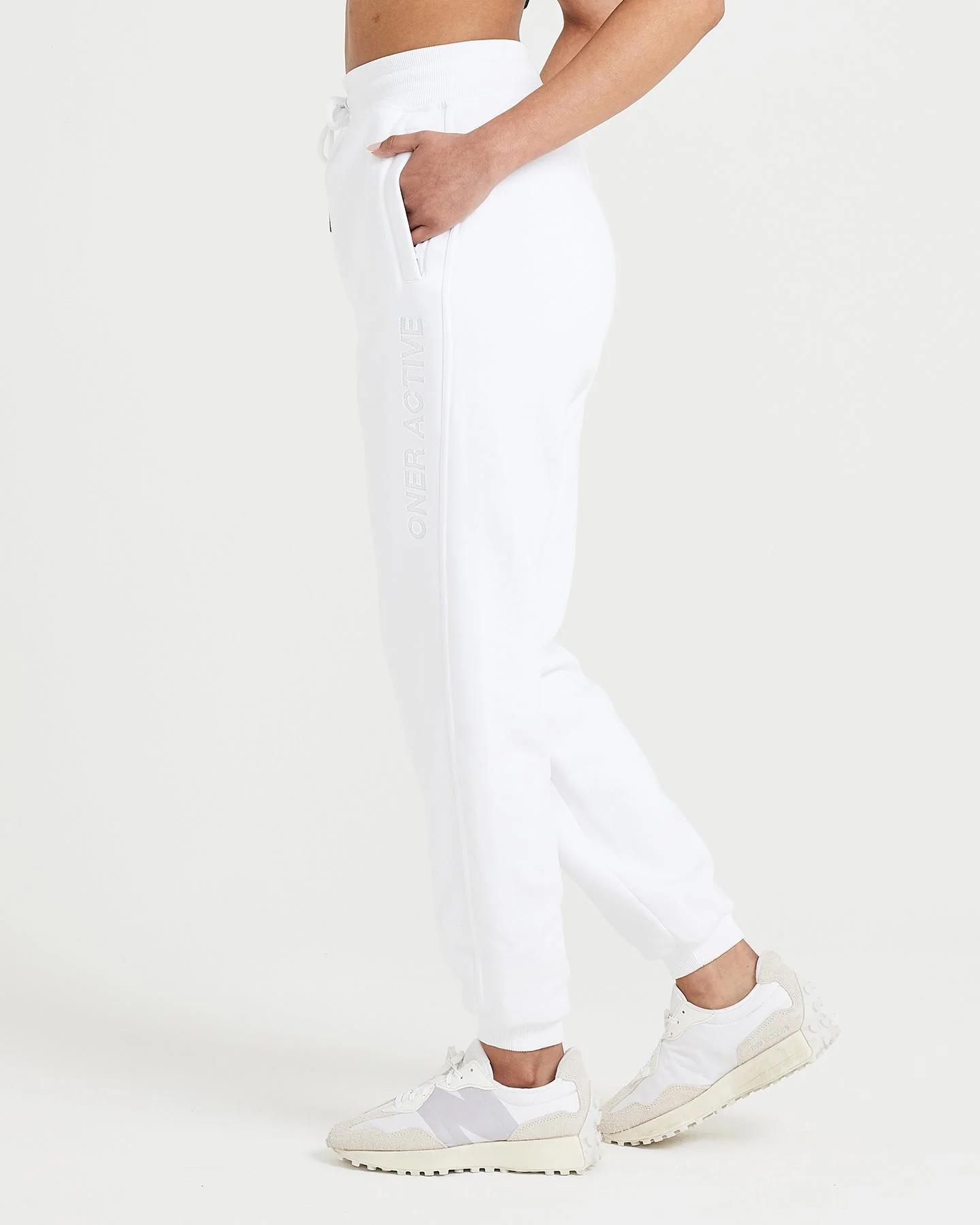 Classic Lounge Joggers | White - Image 3