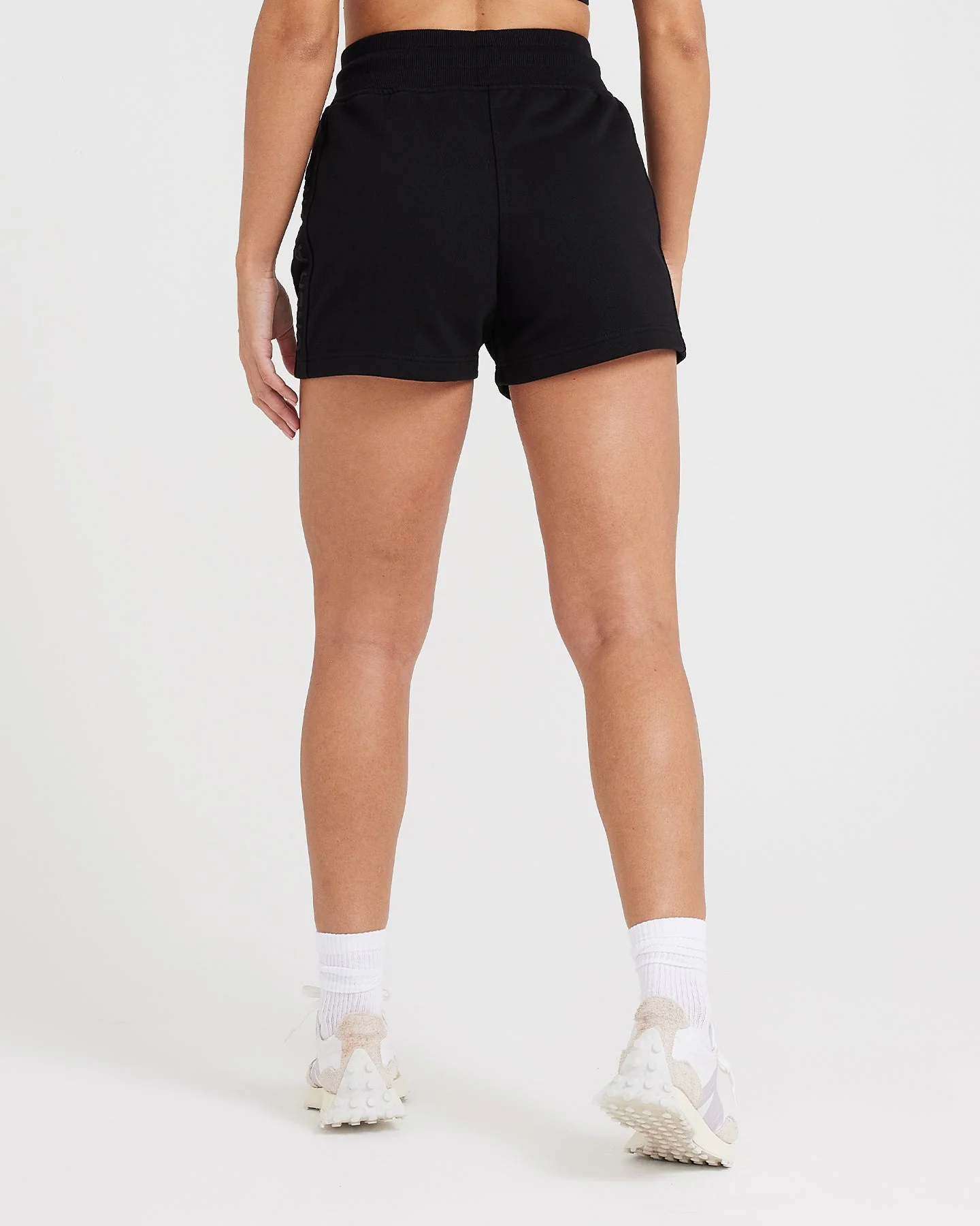 Classic Lounge Lightweight Shorts | Black - Image 2