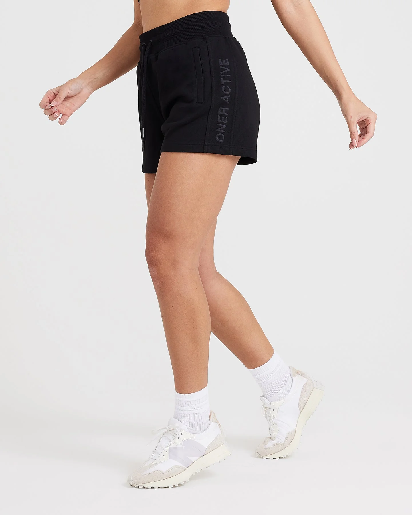 Classic Lounge Lightweight Shorts | Black - Image 3