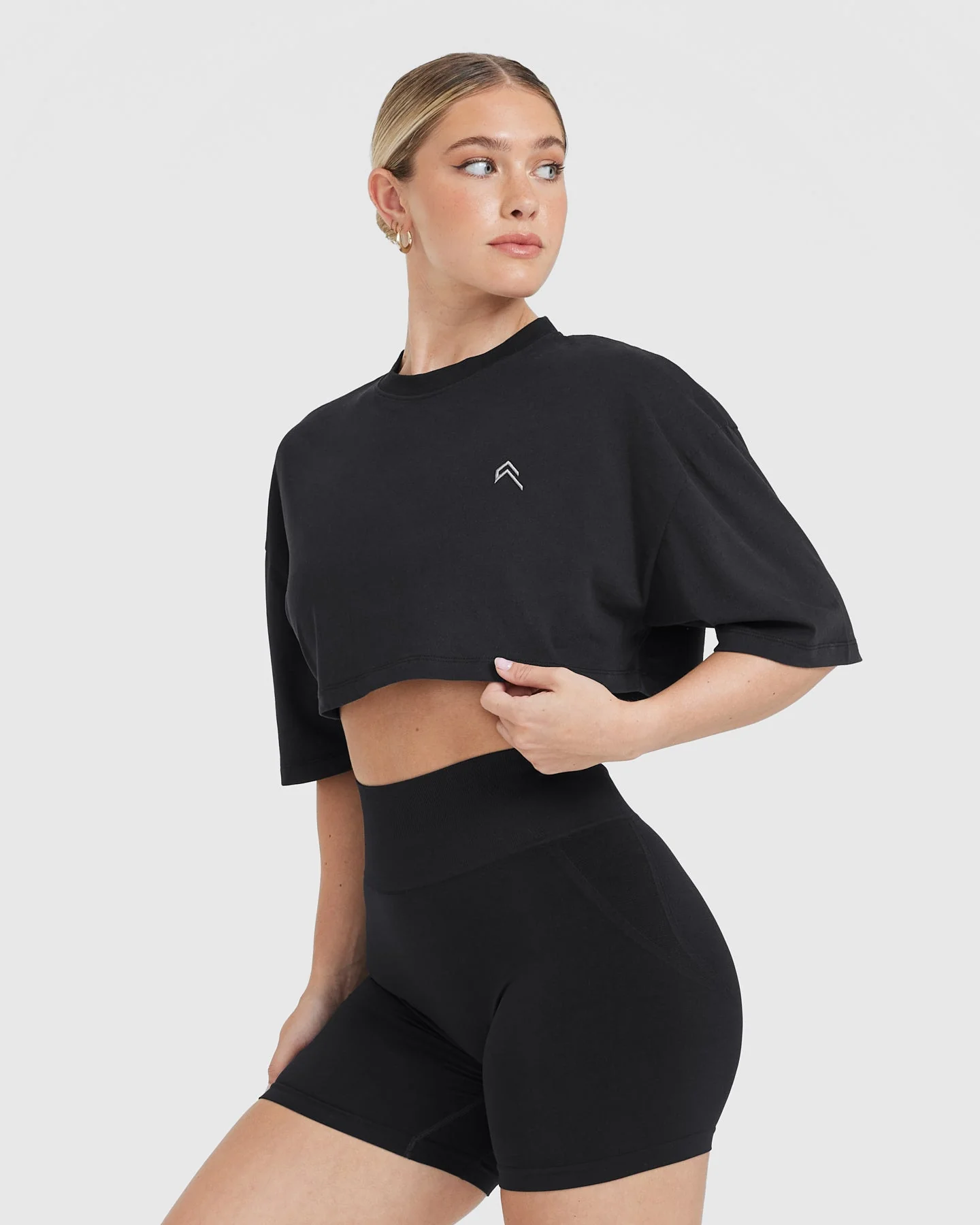 Classic Relaxed Crop Lightweight T-Shirt | Black - Image 3