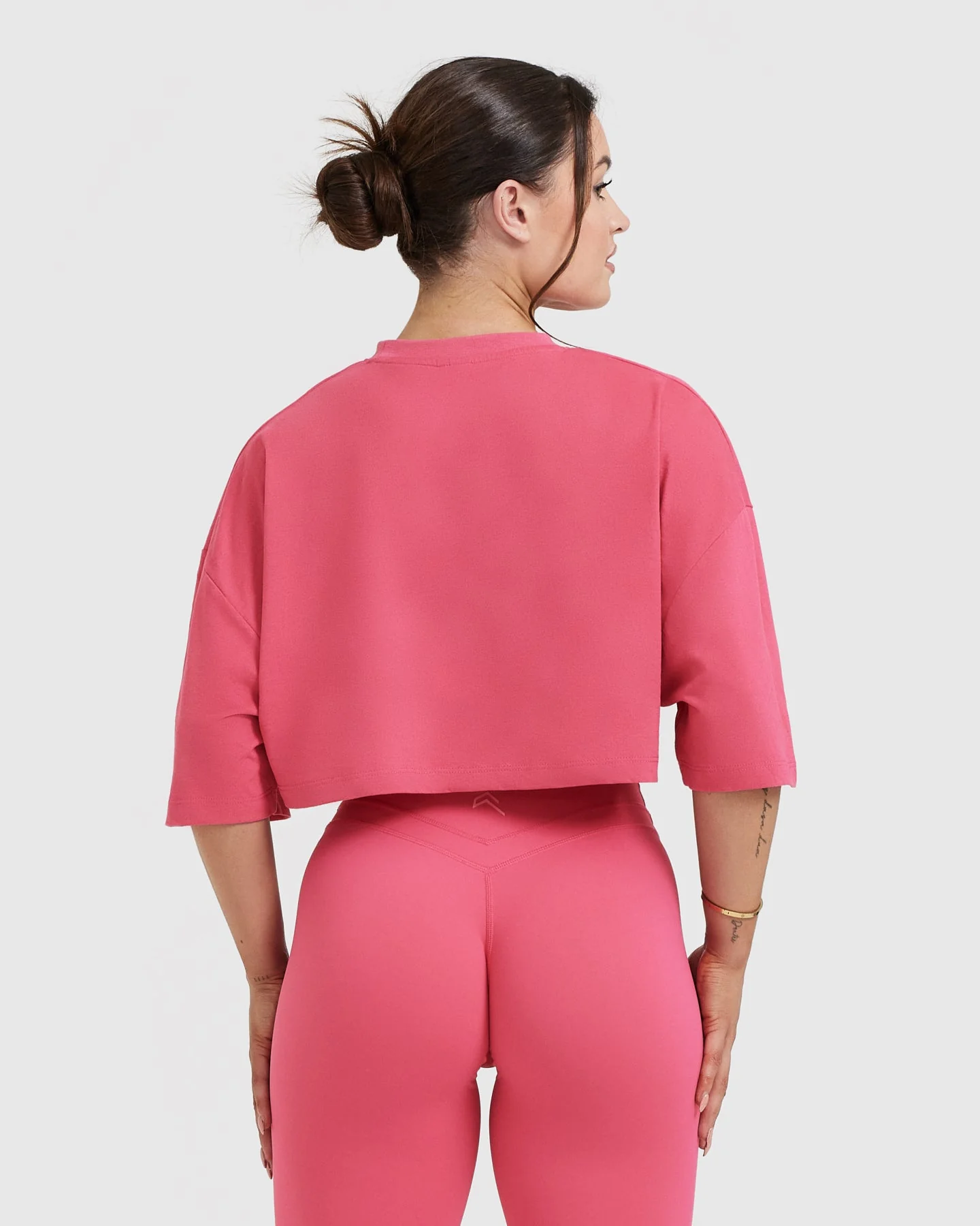 Classic Relaxed Crop Lightweight T-Shirt | Velvet Pink - Image 2