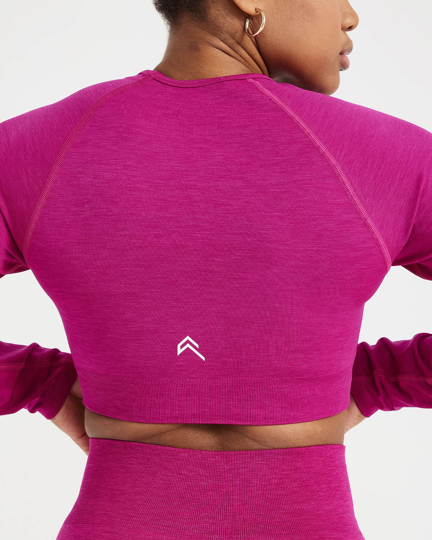 Classic Seamless 2.0 Long Sleeve Crop Top | Fuchsia Marl - Image 5