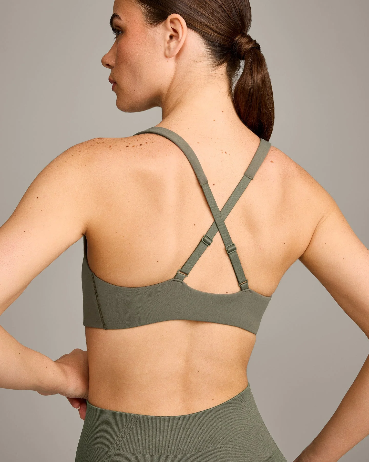 EasyLift™ Cross Back Sports Bra with Grey Logo | Alpine Green - Image 4