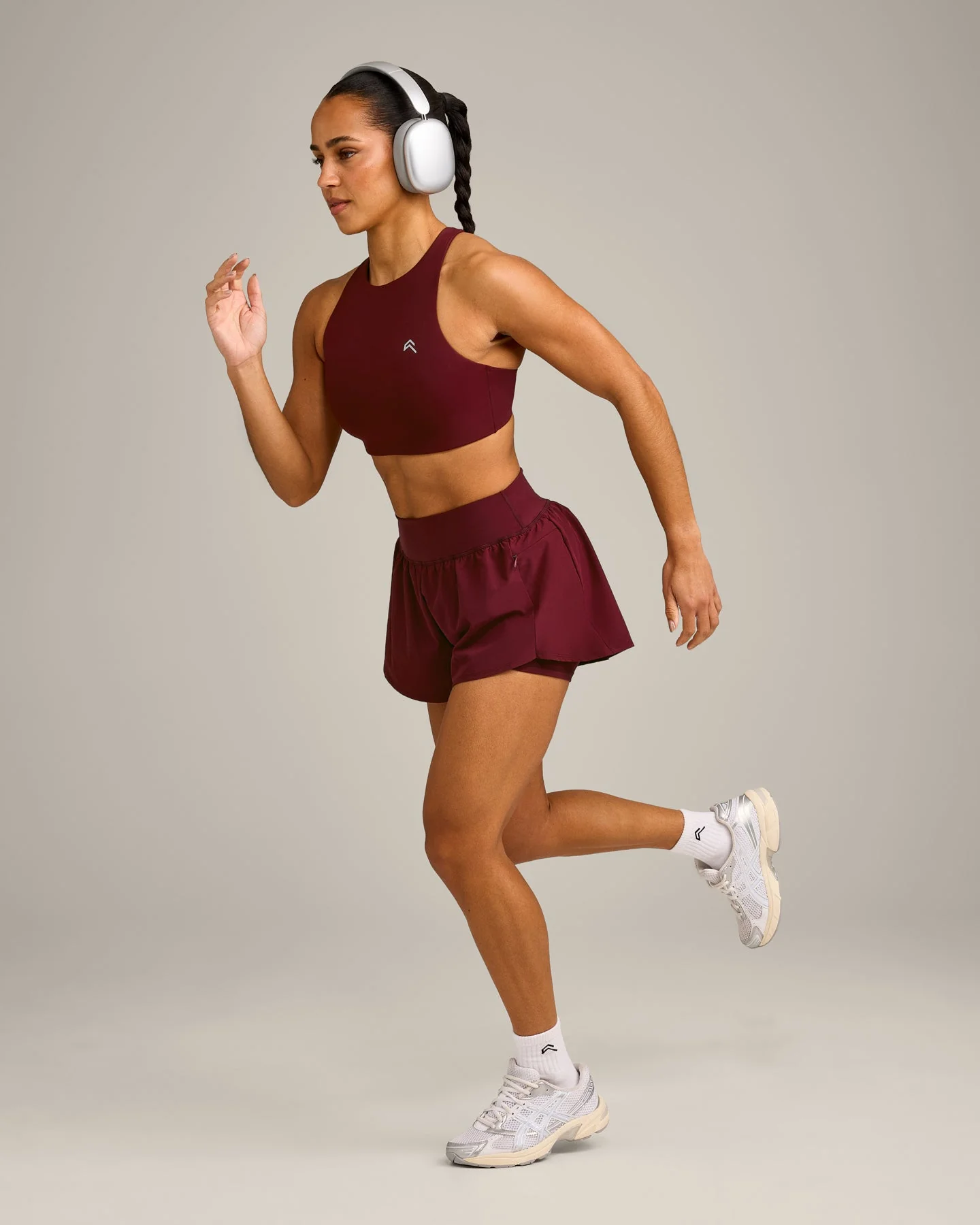 EasyLift™ High Neck Sports Bra with Grey Logo | Rosewood - Image 3