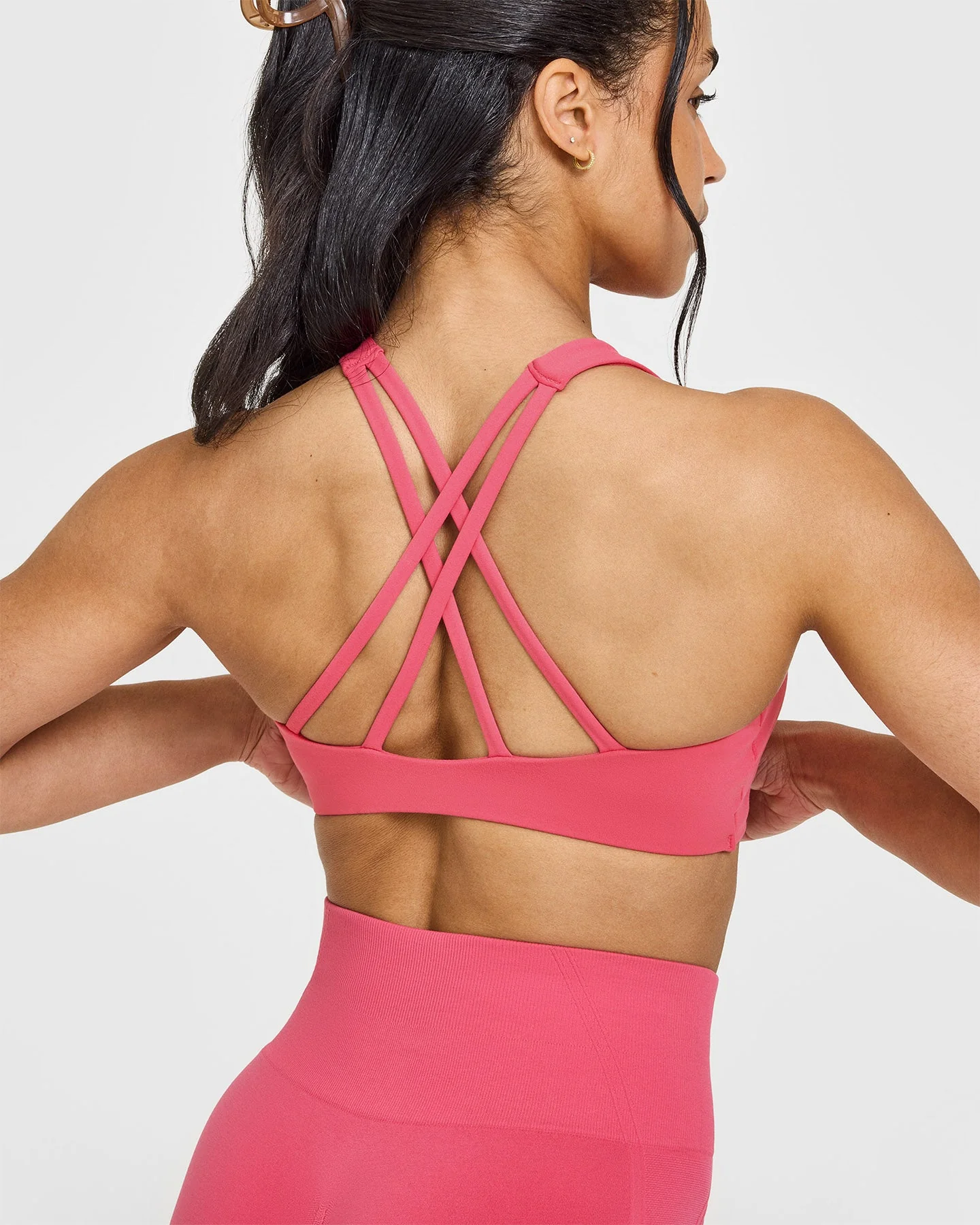 EasyLift™ High Neck Sports Bra with White Logo | Velvet Pink - Image 6