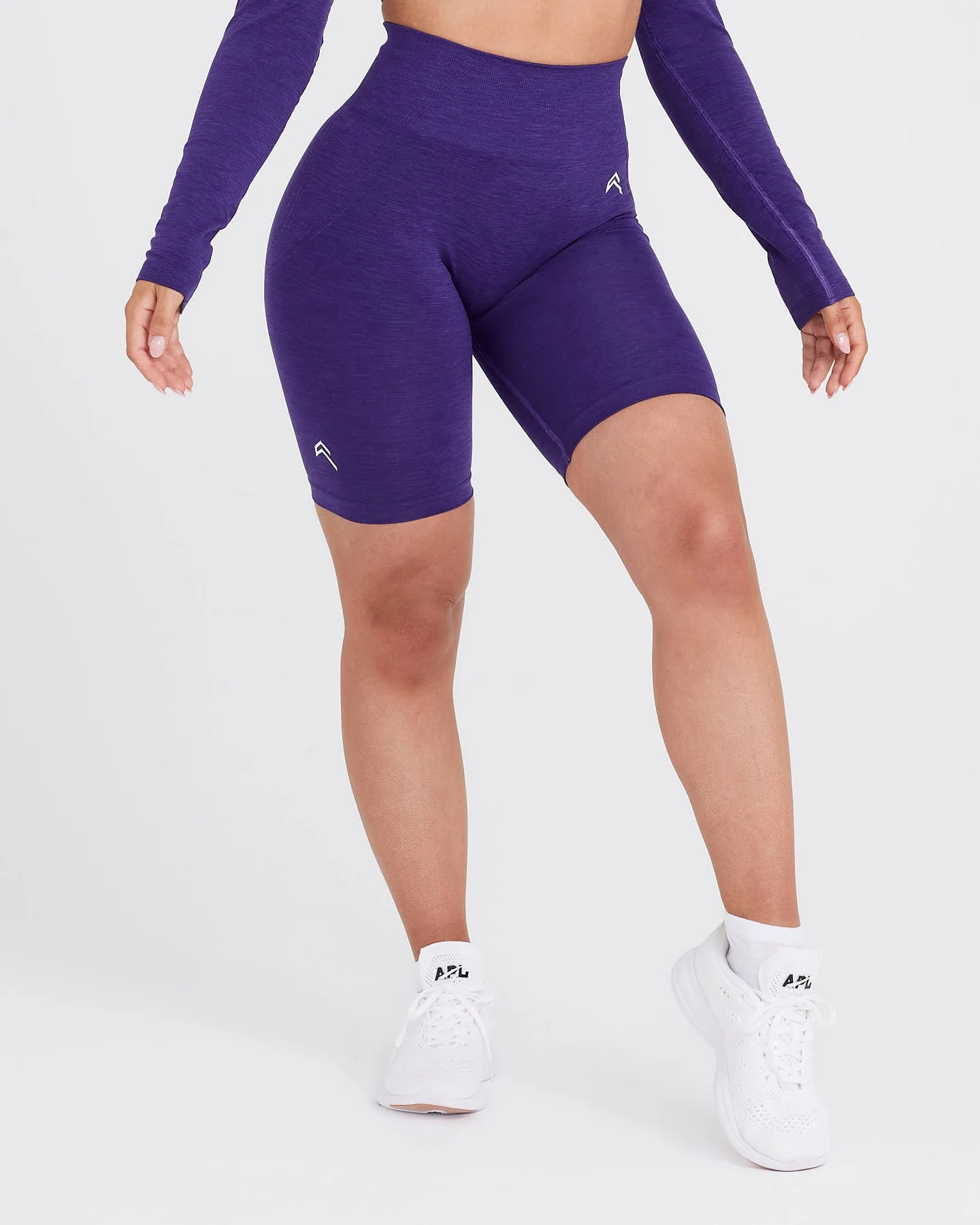 EffortlessLift™ Seamless Cycling Shorts with White Logo | Amethyst