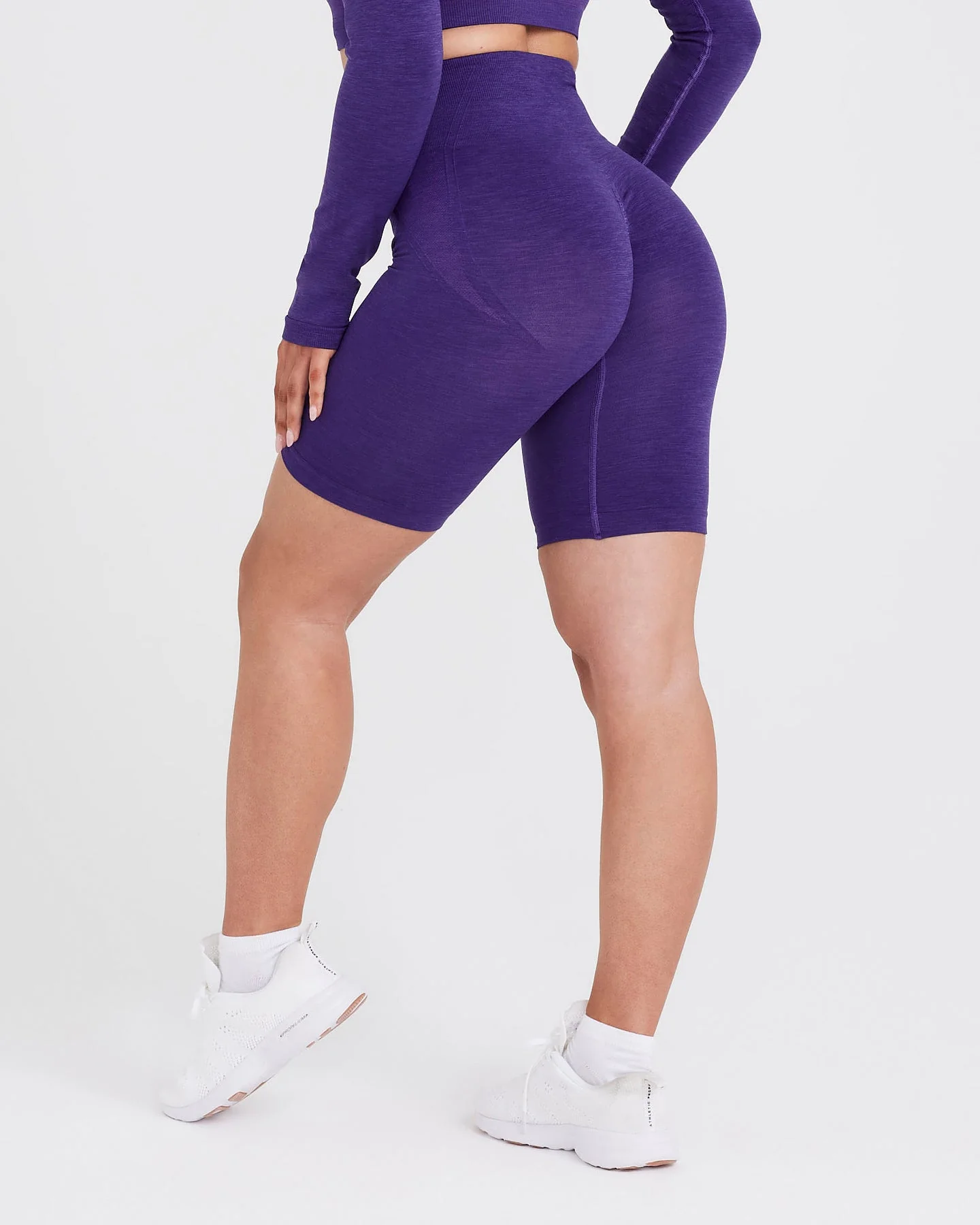 EffortlessLift™ Seamless Cycling Shorts with White Logo | Amethyst - Image 2