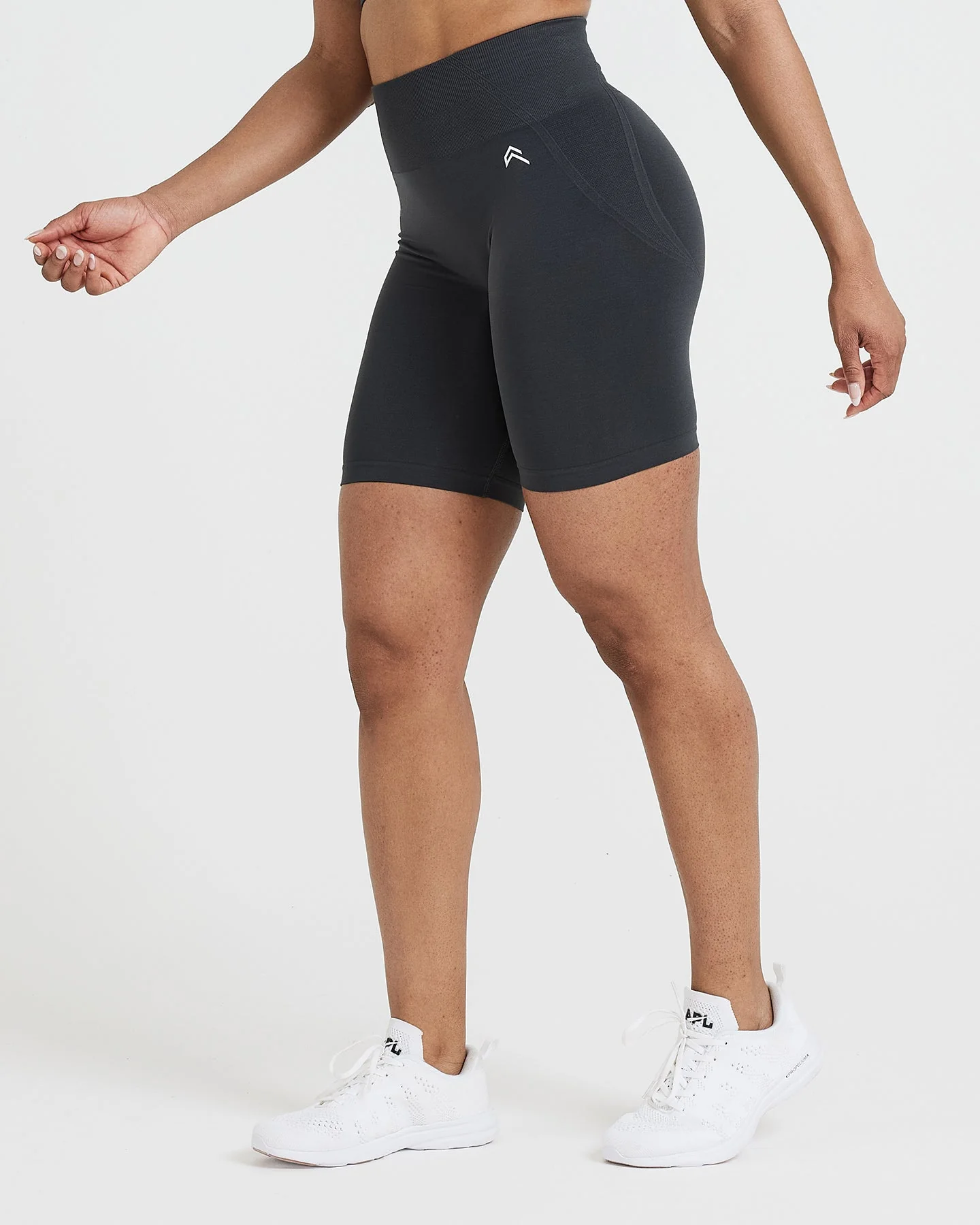 EffortlessLift™ Seamless Cycling Shorts with White Logo | Coal - Image 3