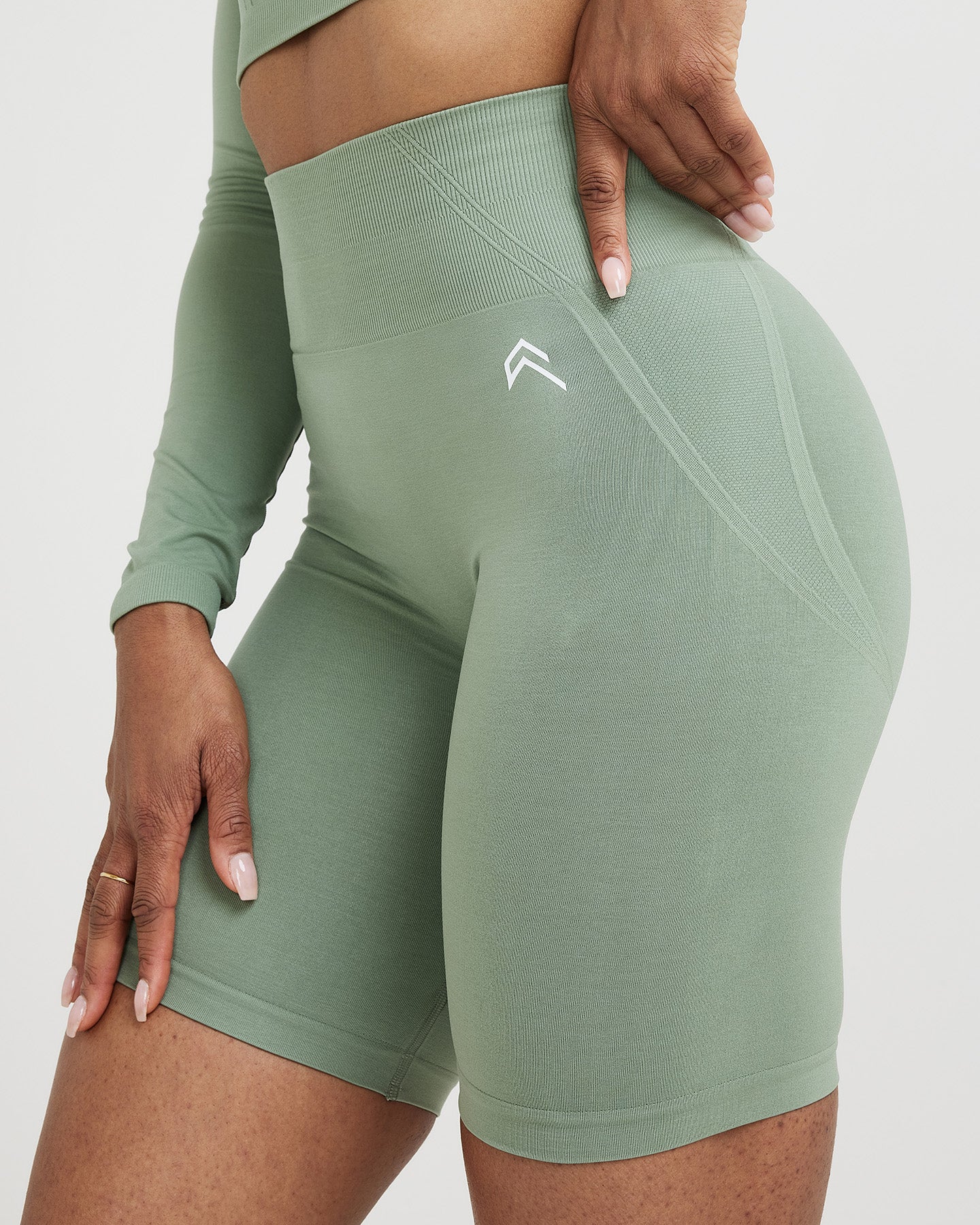 EffortlessLift™ Seamless Cycling Shorts with White Logo | Sage - Image 3