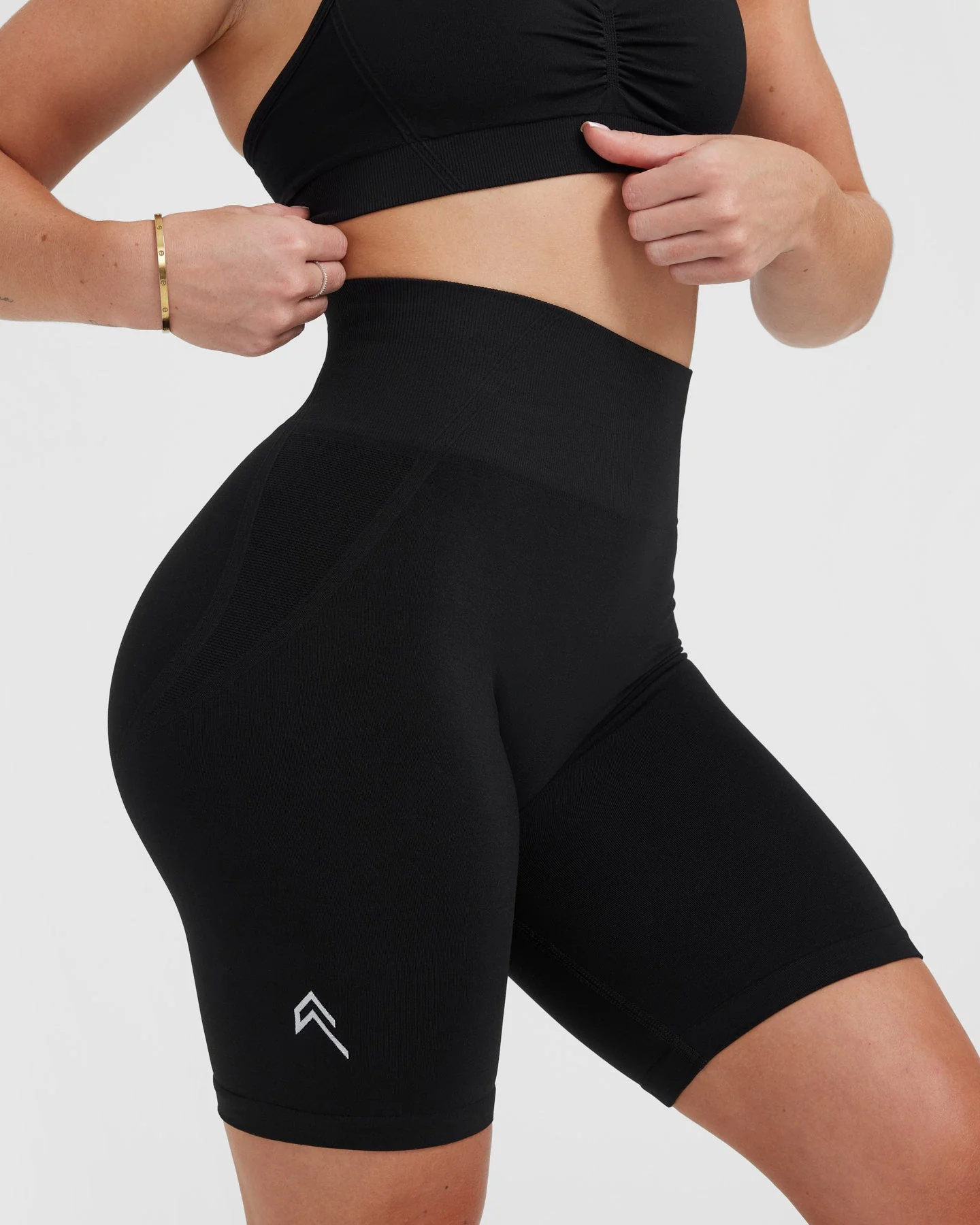EffortlessLift™ Seamless Cycling Shorts with White Logo | Black - Image 4