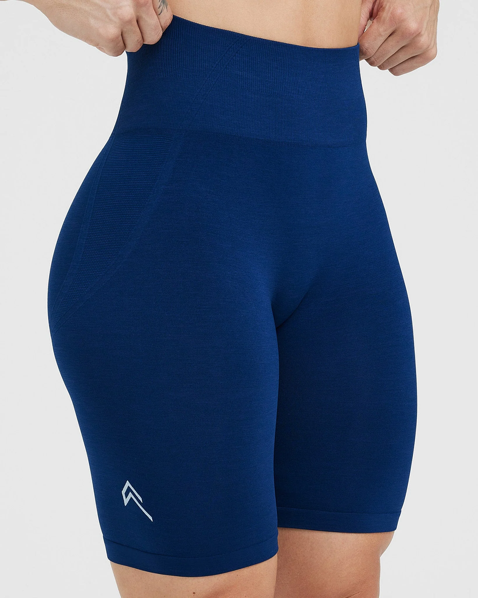 EffortlessLift™ Seamless Cycling Shorts with White Logo | Midnight - Image 4