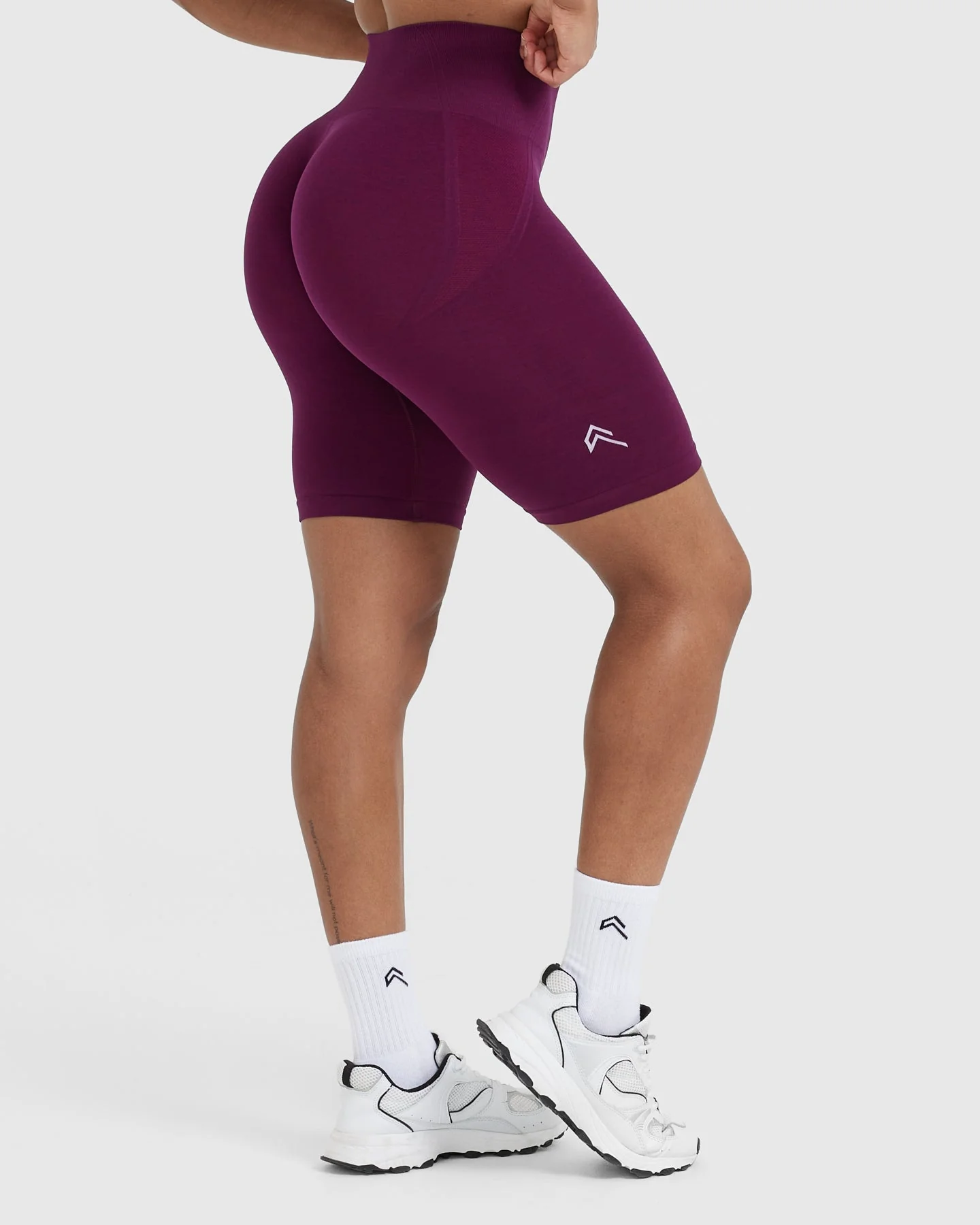 EffortlessLift™ Seamless Cycling Shorts with White Logo | Ripe Fig - Image 2