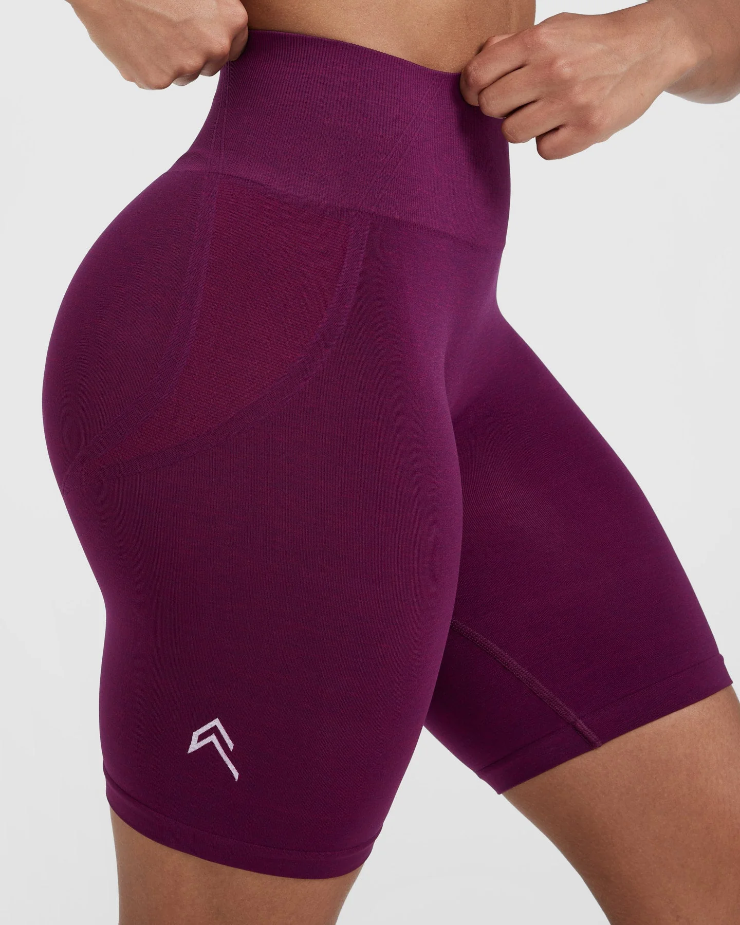 EffortlessLift™ Seamless Cycling Shorts with White Logo | Ripe Fig - Image 4
