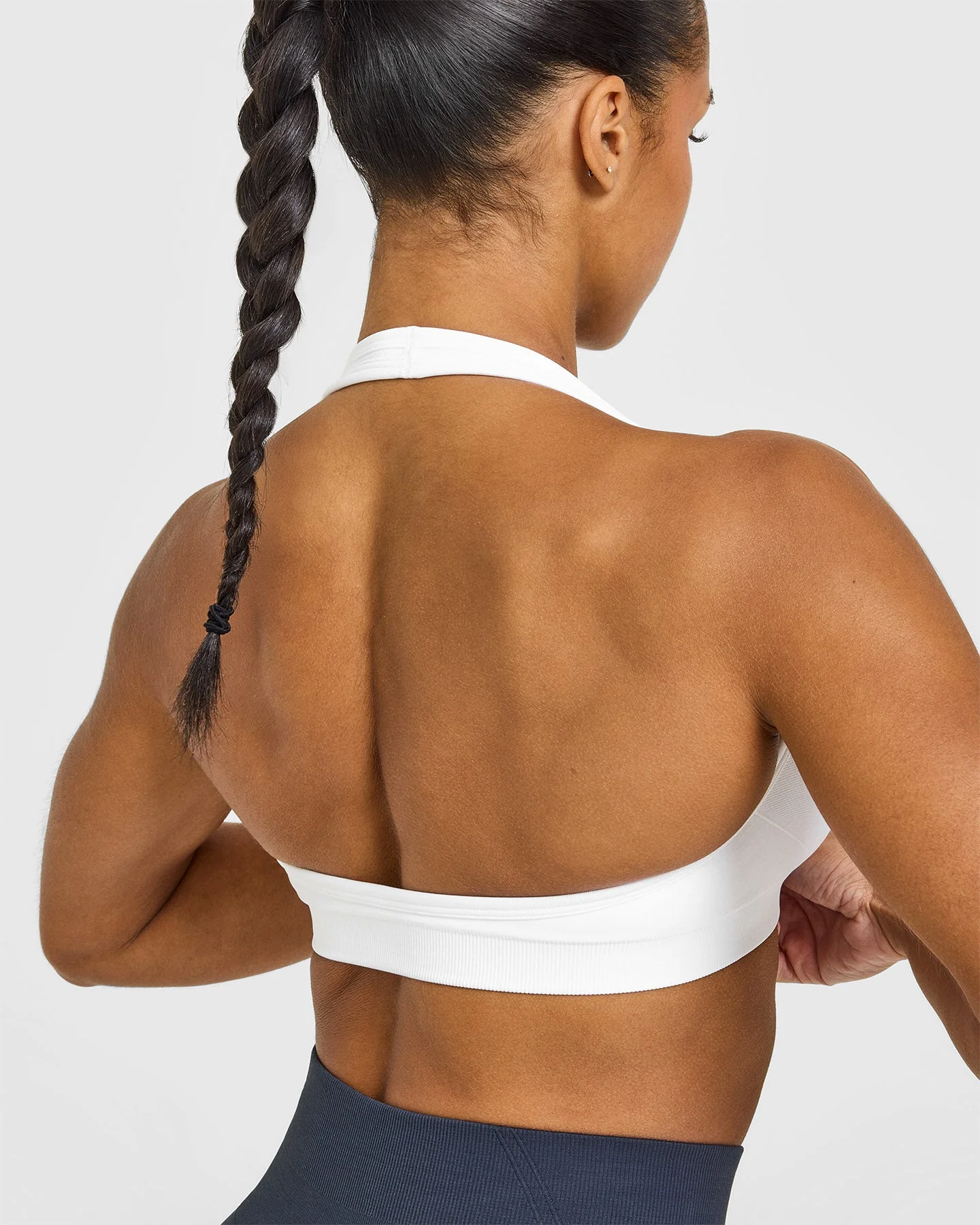 EffortlessLift™ Seamless Halter Neck Sports Bra | White - Image 4