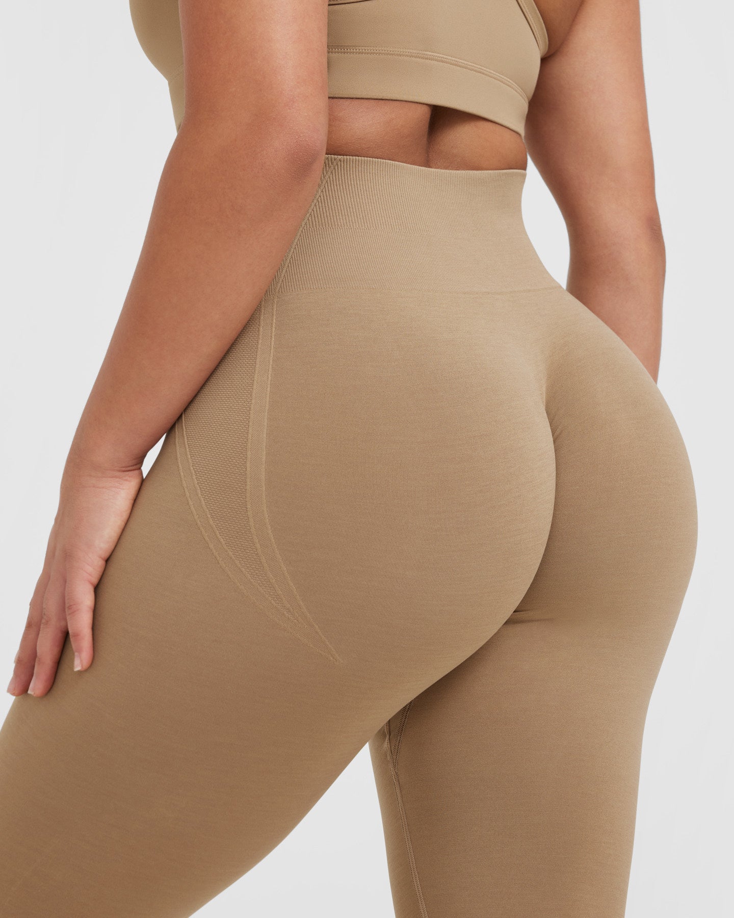EffortlessLift™ Seamless Leggings with White Logo | Dune Brown - Image 5