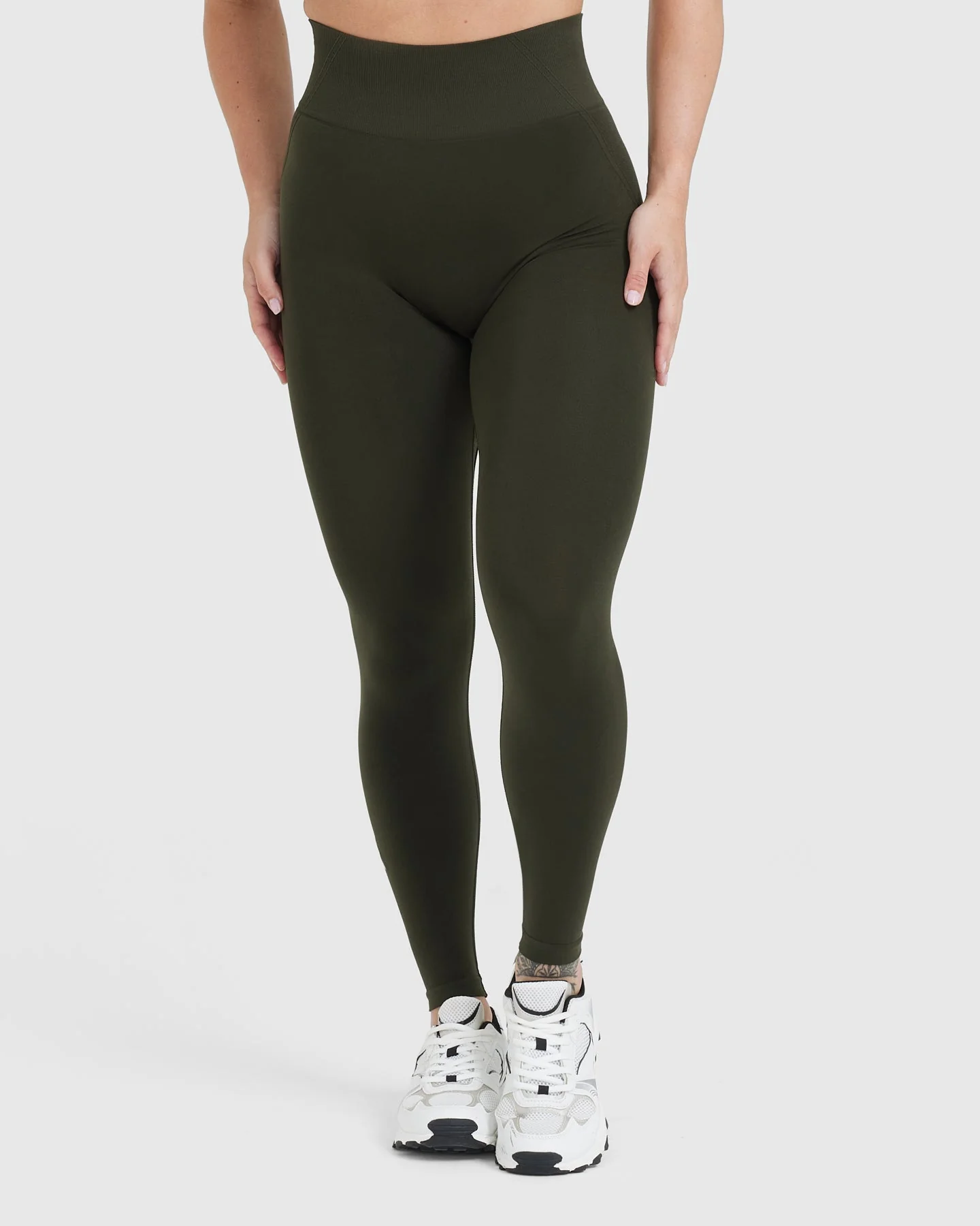 EffortlessLift™ Seamless Leggings with White Logo | Khaki