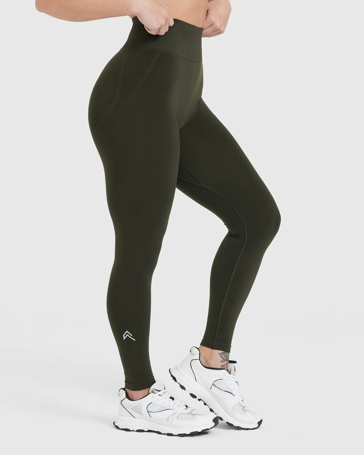 EffortlessLift™ Seamless Leggings with White Logo | Khaki - Image 3