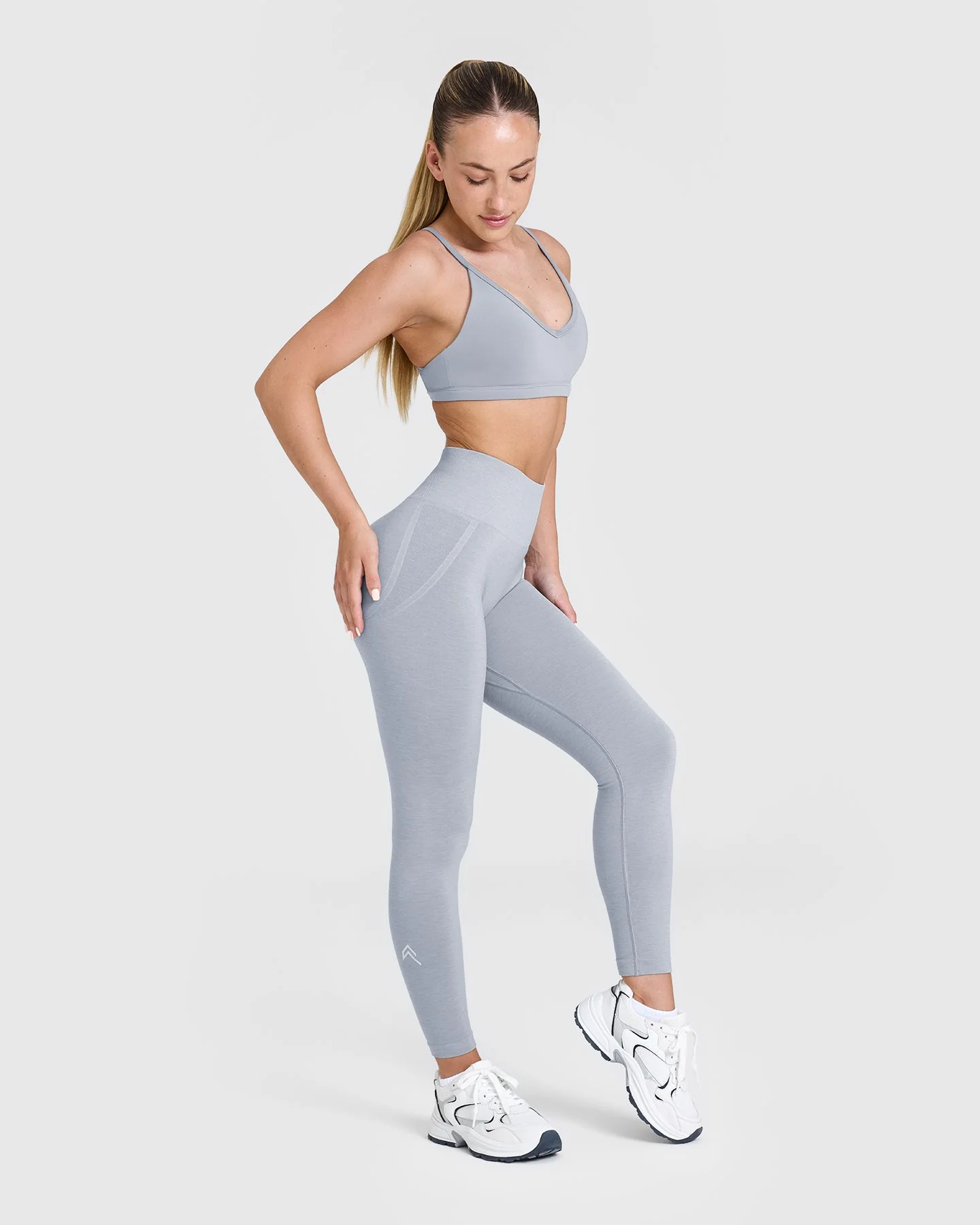 EffortlessLift™ Seamless Leggings with White Logo | Metal Grey - Image 3