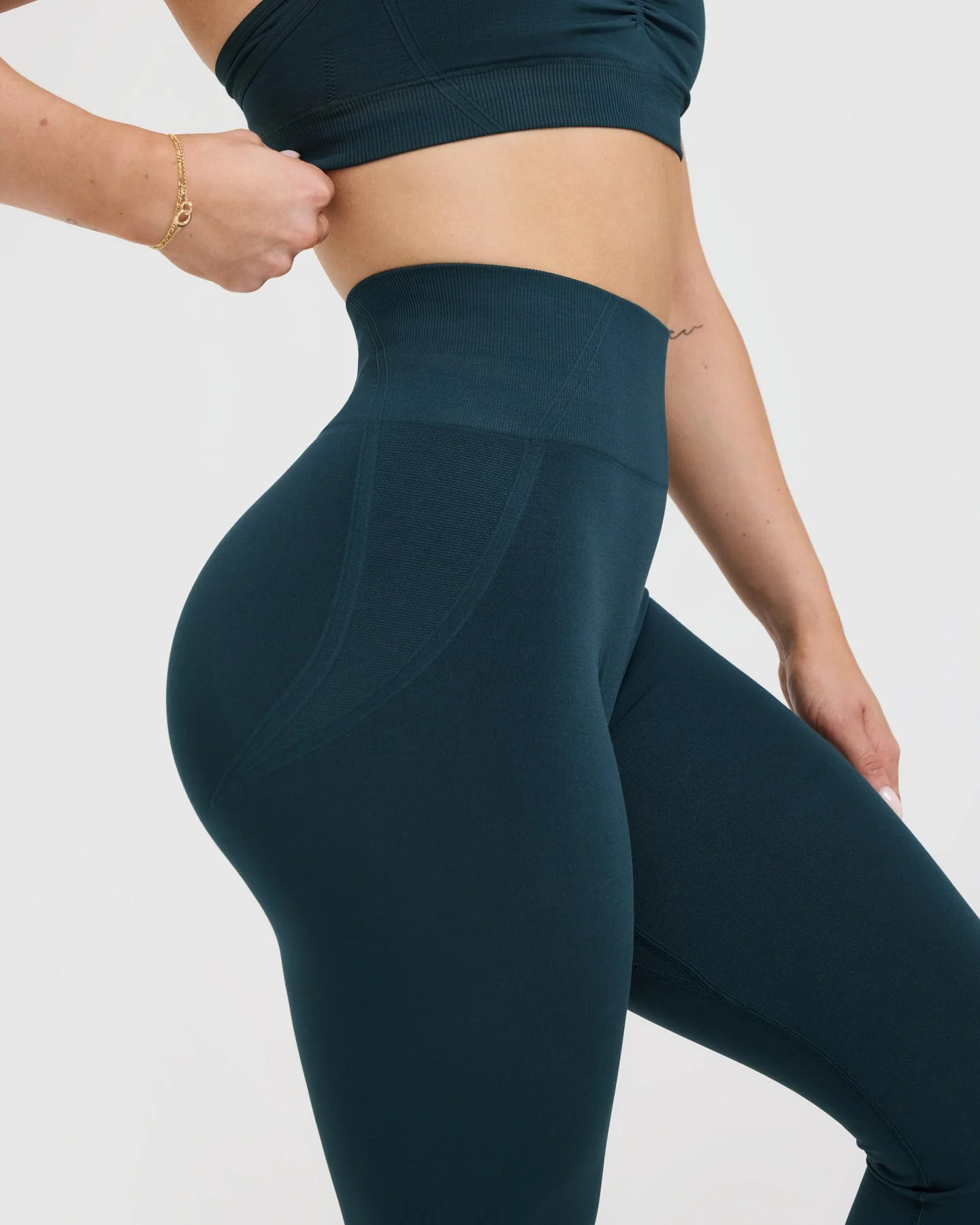 EffortlessLift™ Seamless Leggings with White Logo | Oil Blue - Image 4