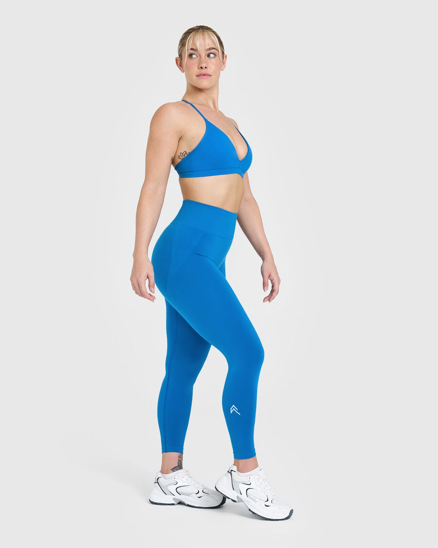 EffortlessLift™ Seamless Leggings with White Logo | Retro Blue - Image 3