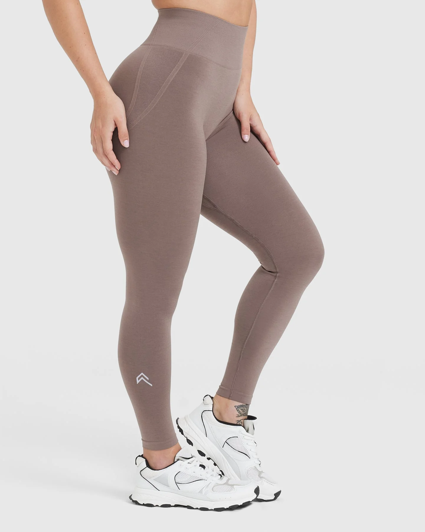 EffortlessLift™ Seamless Leggings with White Logo | Washed Cool Brown - Image 3