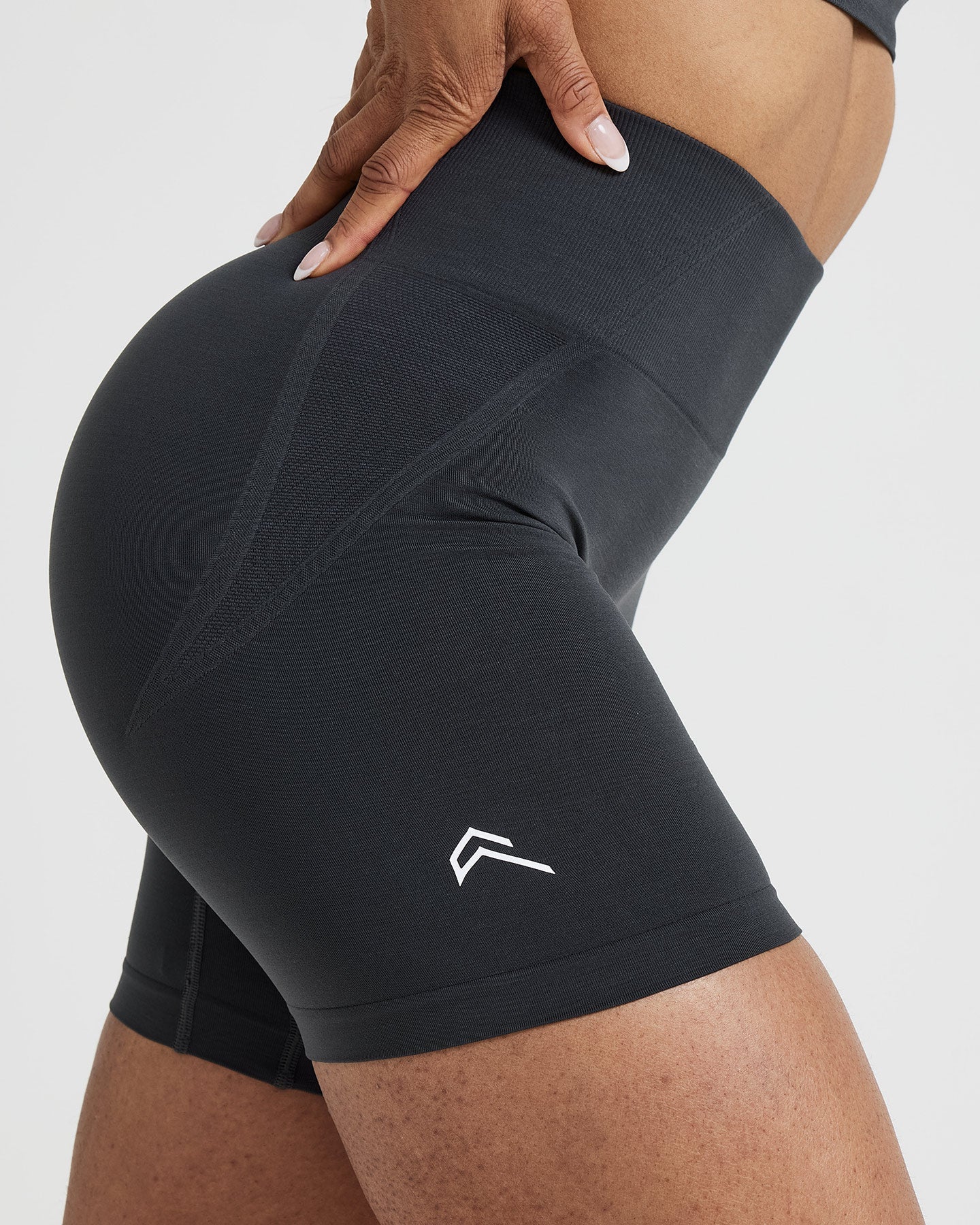 EffortlessLift™ Seamless Shorts with White Logo | Coal - Image 4