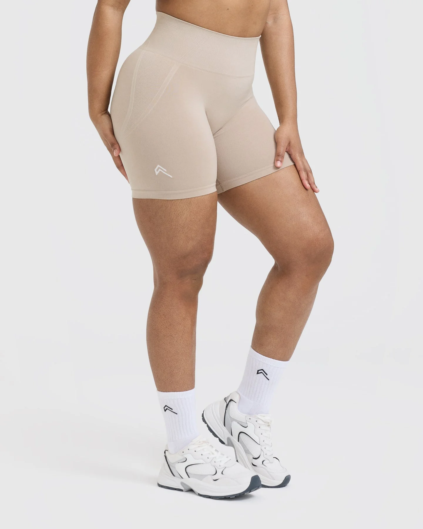 EffortlessLift™ Seamless Shorts with White Logo | Mushroom Brown - Image 3