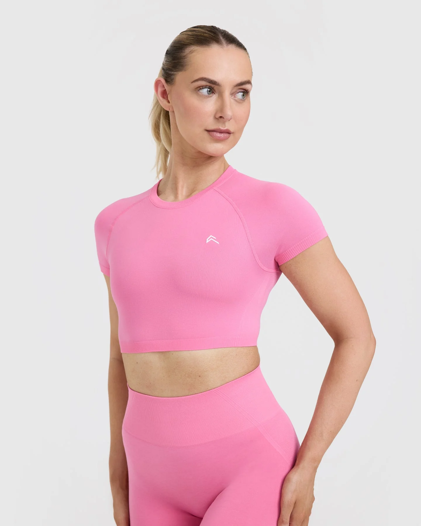 Go To Seamless Fitted Crop Top | Peony Pink - Image 4