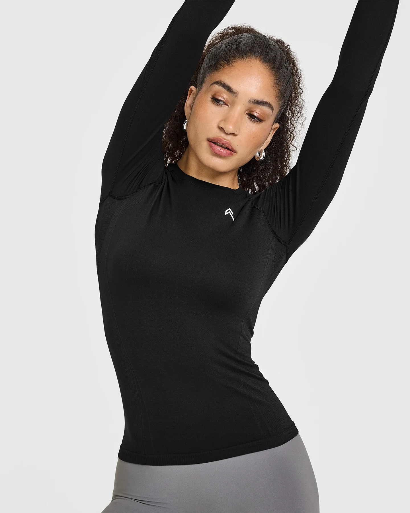 Go To Seamless Fitted Long Sleeve Top | Black - Image 4