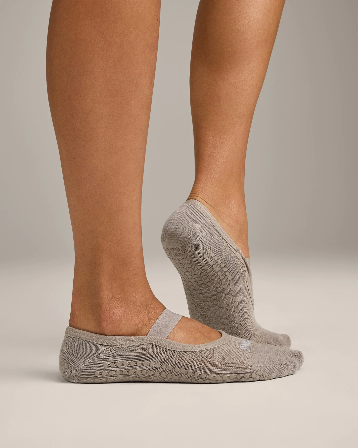 Pilates Grip Socks 1 Pack | Warm Sand - Image 3