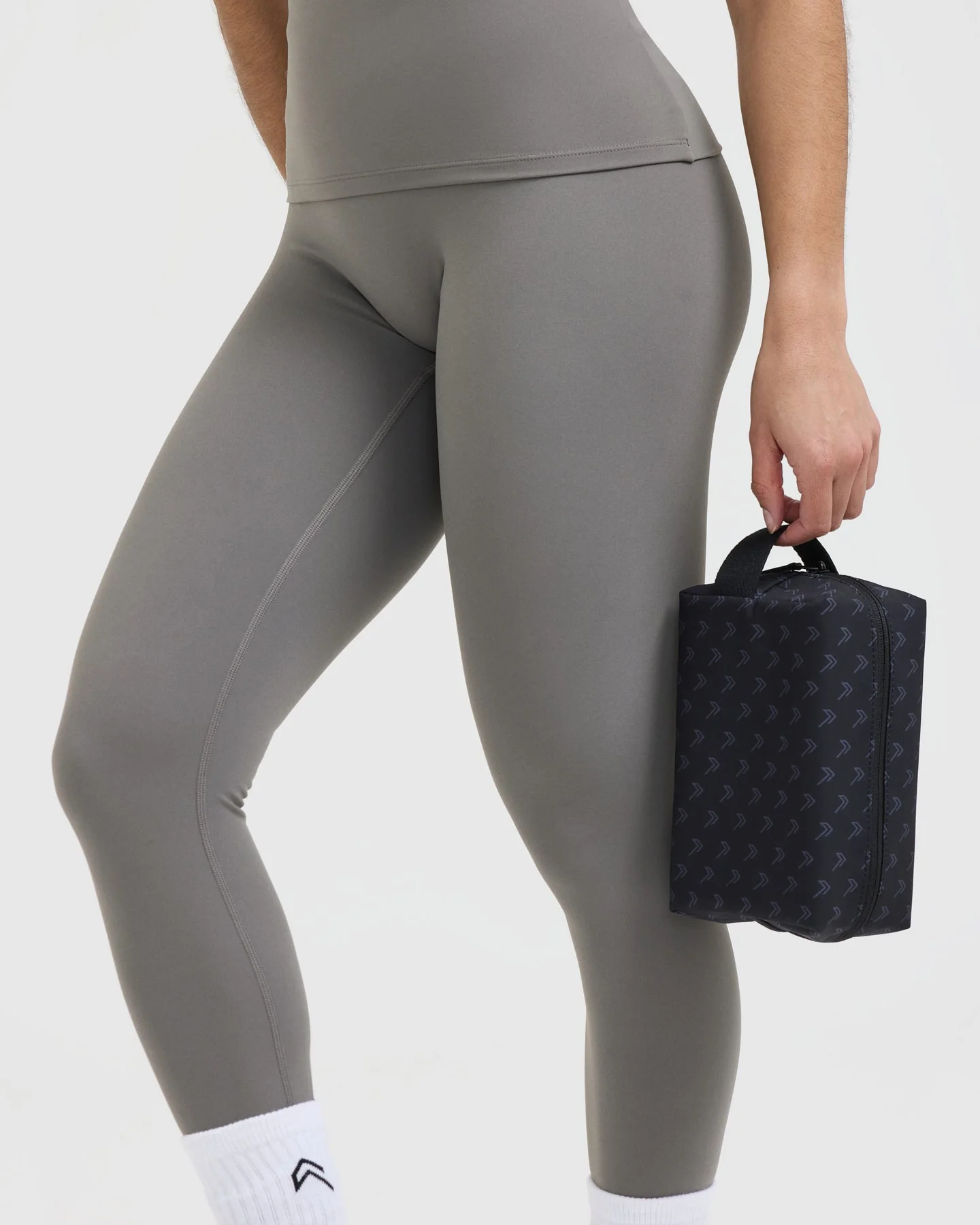 Small Monogram Washbag | Black - Image 4