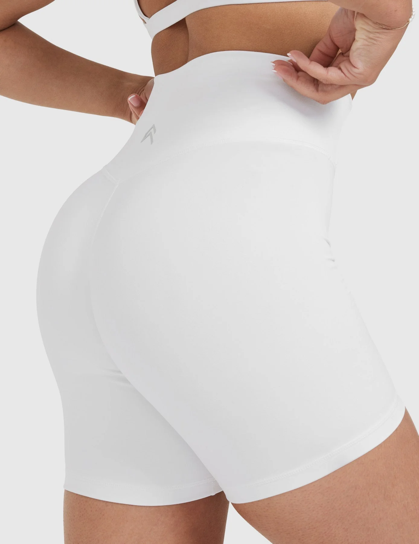 Timeless High Waisted Shorts 6" | White - Image 5