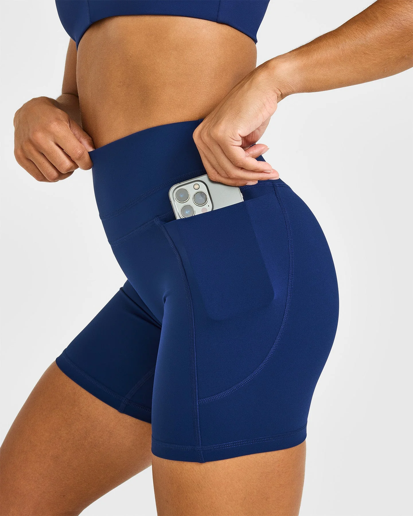 UnifiedMove™ High Waisted Pocket Shorts 6" | Midnight - Image 3