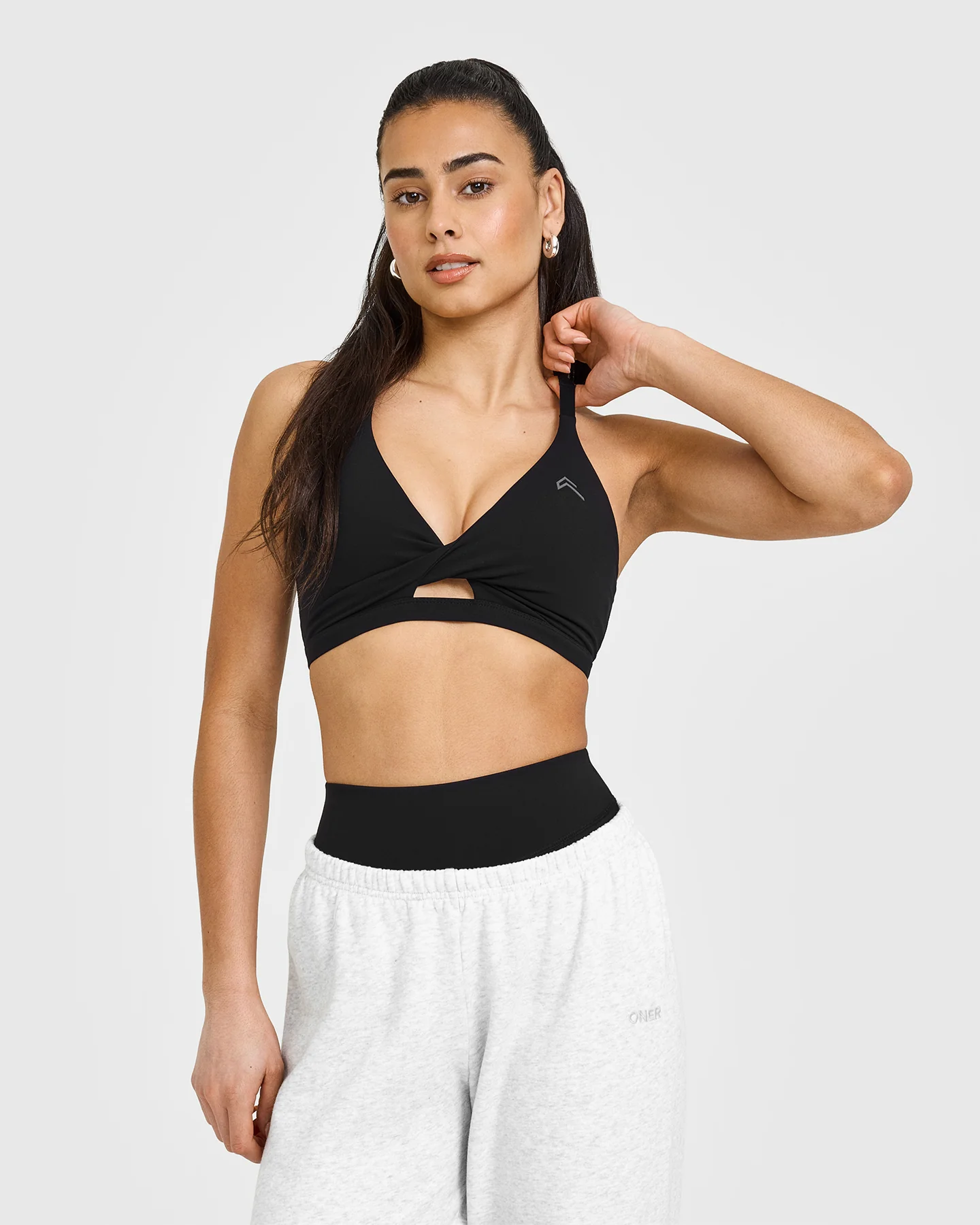UnifiedMove™ Twist Sports Bra | Black