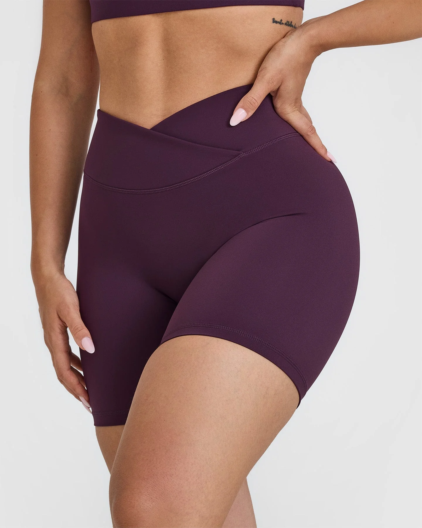 UnifiedMove™ Wrap Shorts 6" | Blackberry Purple - Image 4