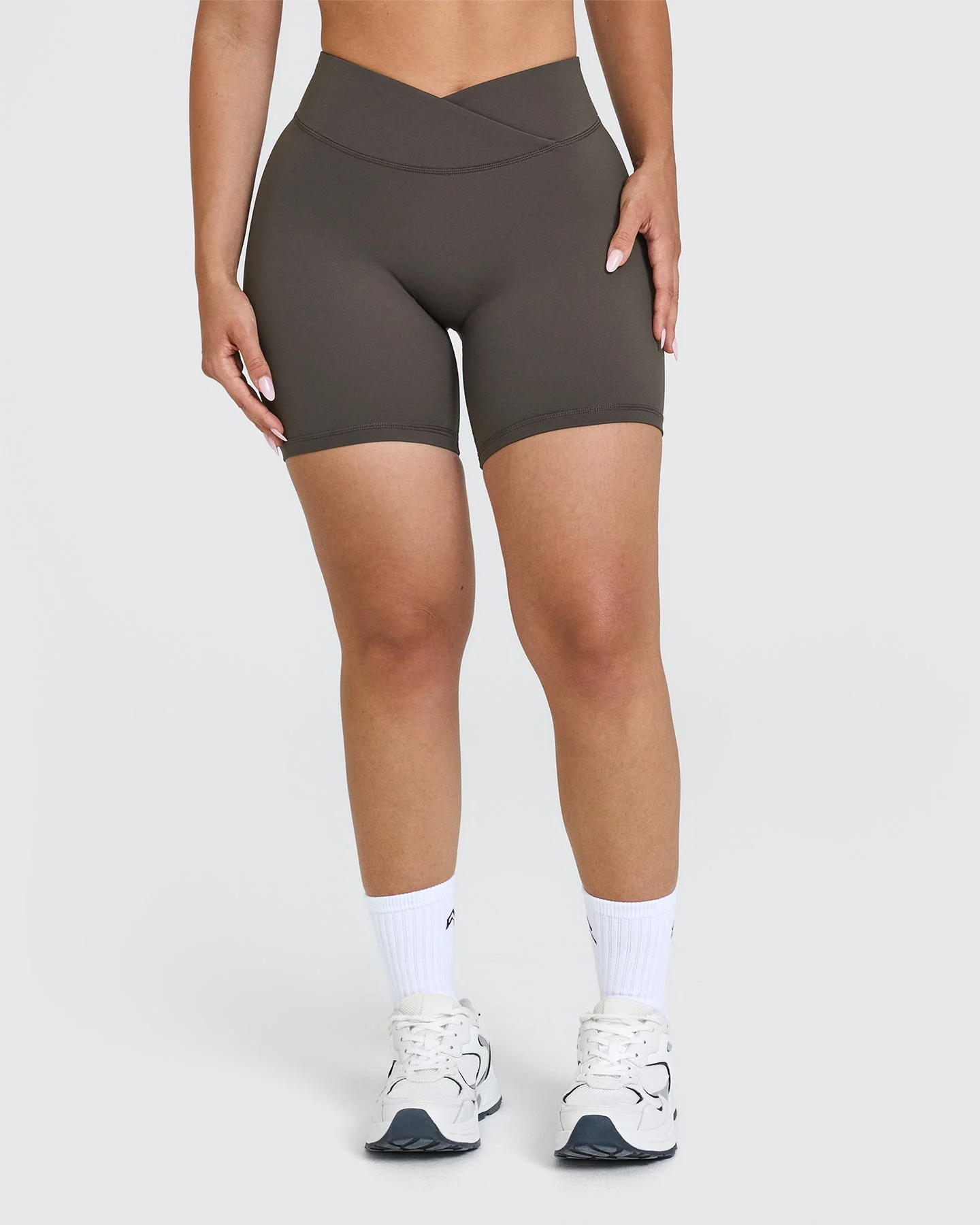 UnifiedMove™ Wrap Shorts 6" | Deep Taupe